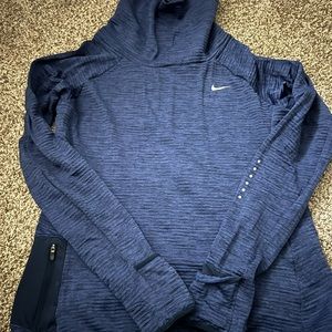 Nike fleece pullover
